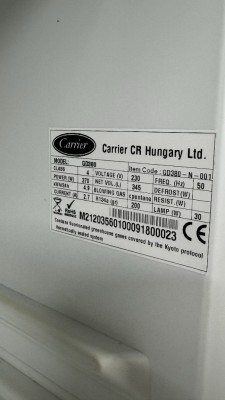 1 Glastürenkühlschrank Carrier GD380